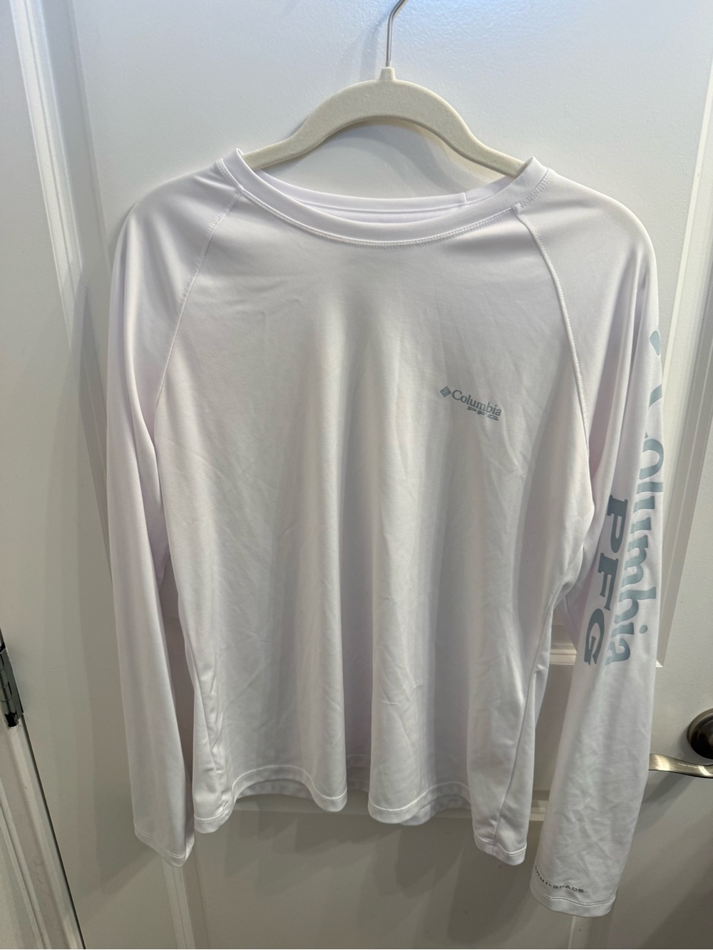 Women’s Columbia White Long-Sleeve Swim Coverup with Light Blue Logo